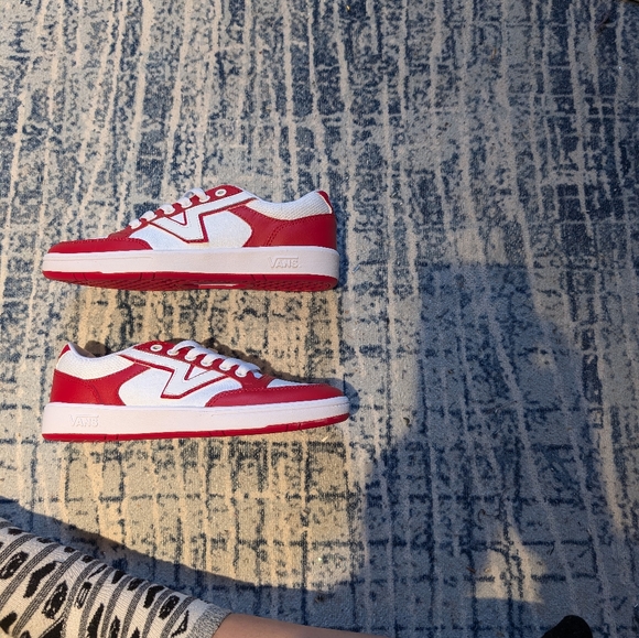 Vans Lowland with Comfycush insole - Picture 2 of 3